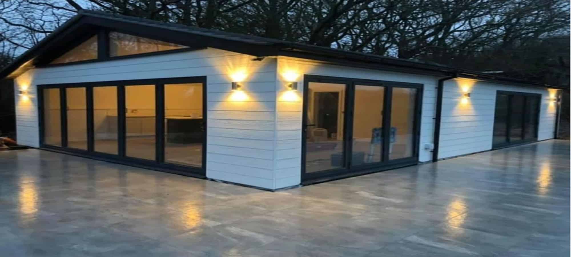 Why are bifolds great for winter?