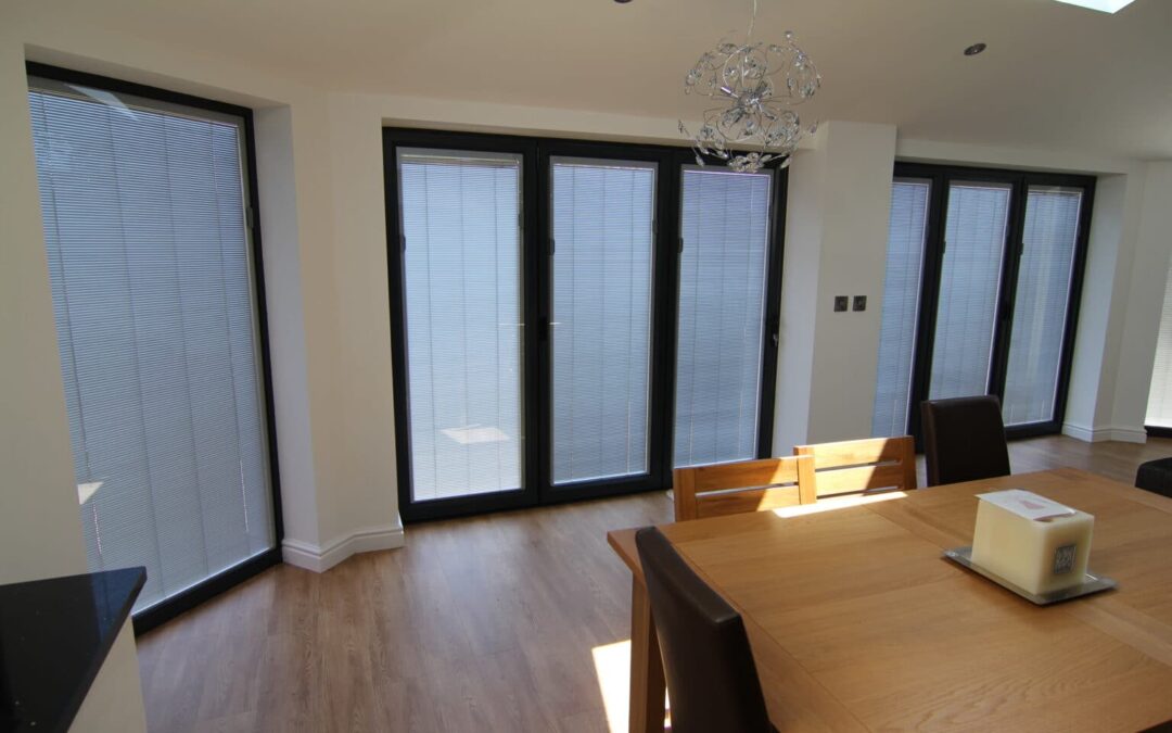 Bi-folds with internal blinds